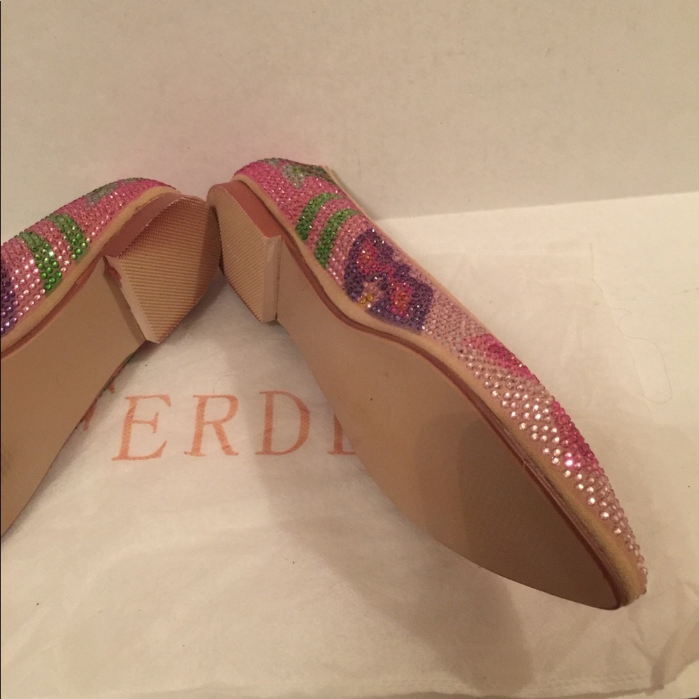 Authentic Ferdene